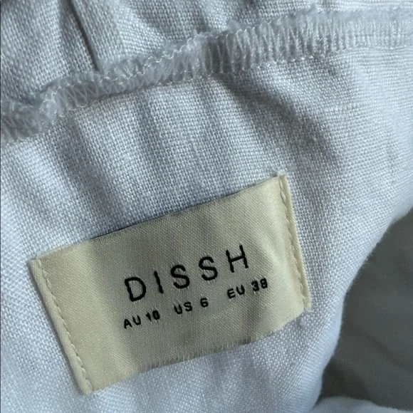 Elegant White Strapless Dress - Picture 5 of 5